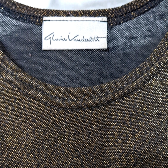 (2/$25) Gloria Vanderbilt shimmery gold sparkle scoop neck sleeveless blouse - Picture 3 of 8